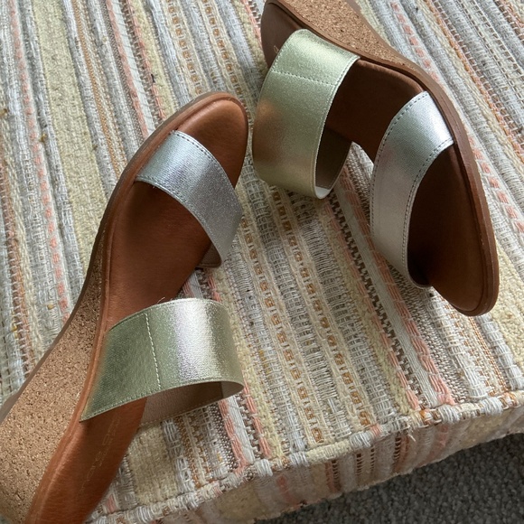 André Assous Gwenn Two Tone Metallic Cork Wedges Size 8 M - Picture 10 of 11
